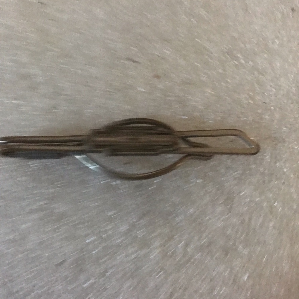 Classic Men's Tie Bar in Brushed Silver